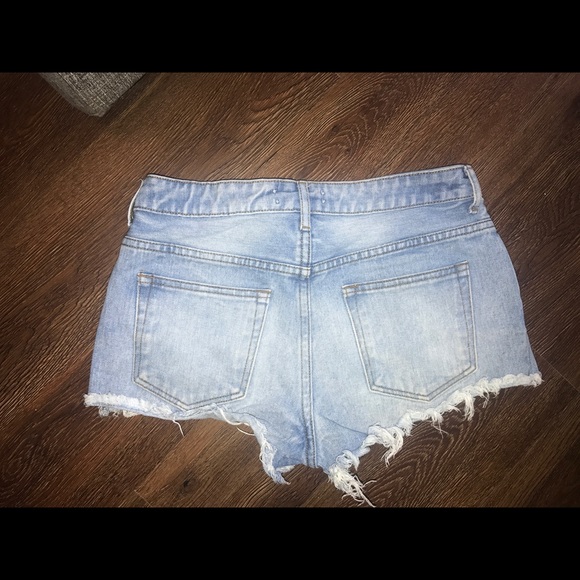 Forever 21 jean shorts - Picture 2 of 2